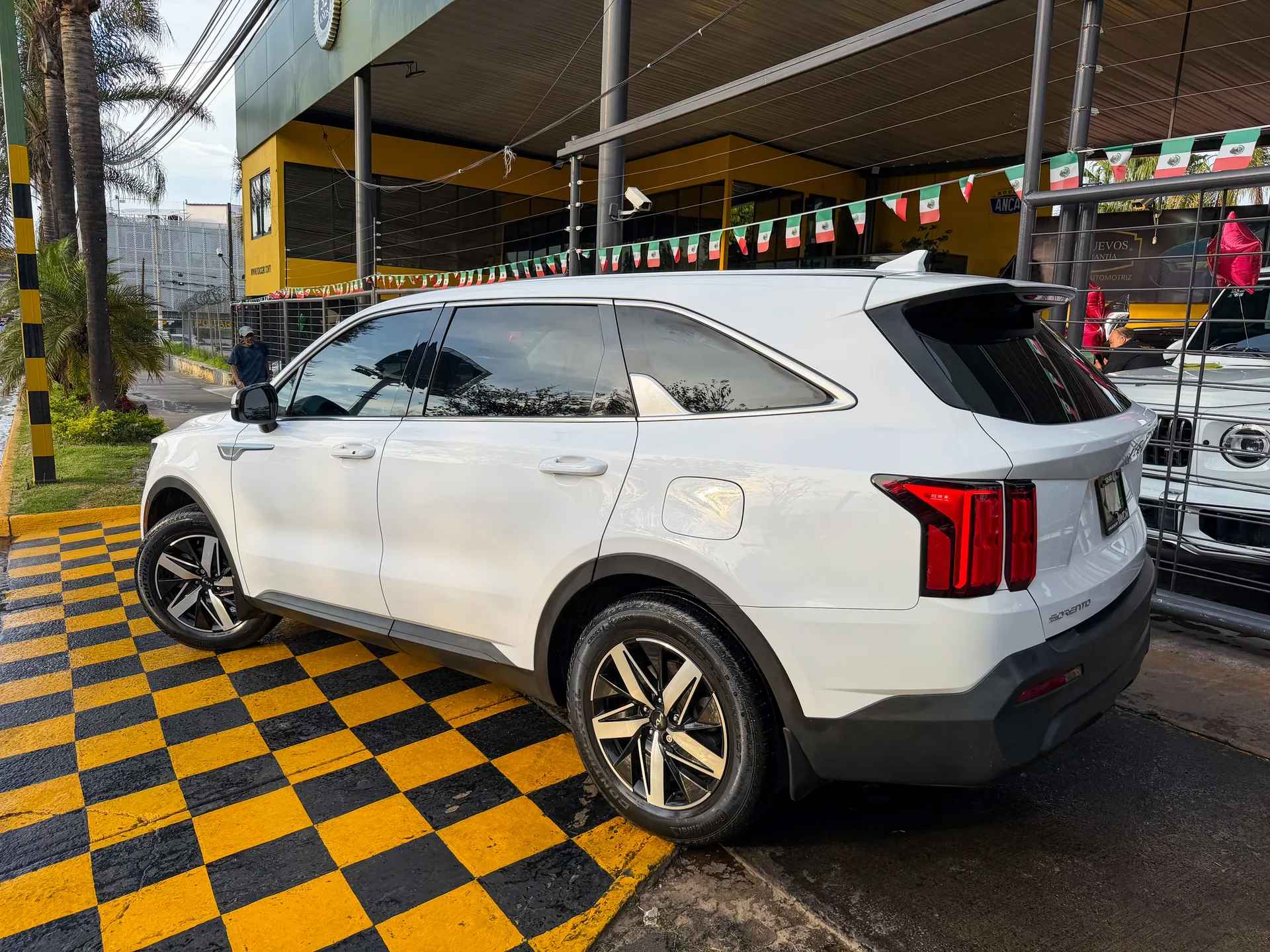 Car image 6