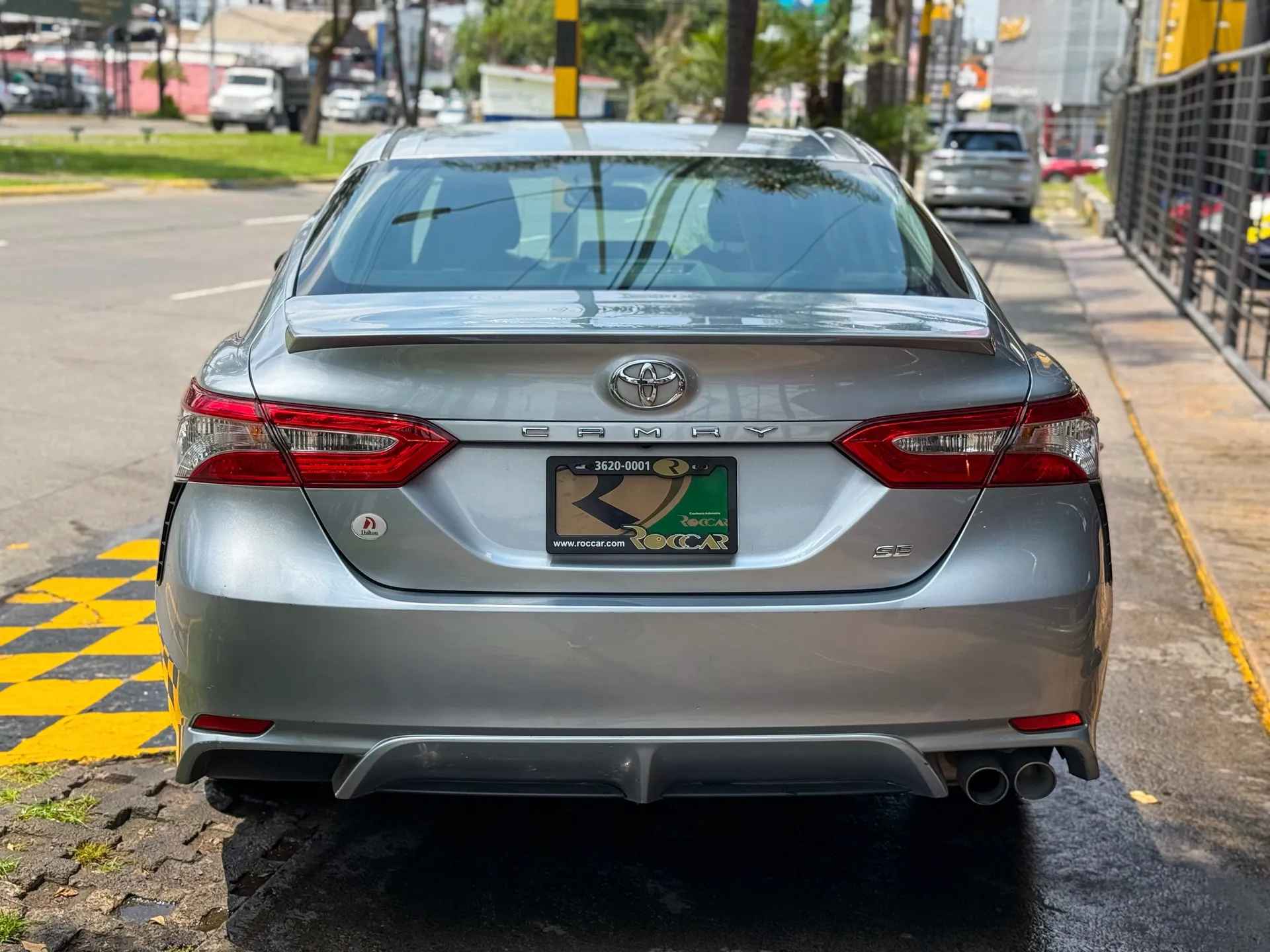 Car image 8