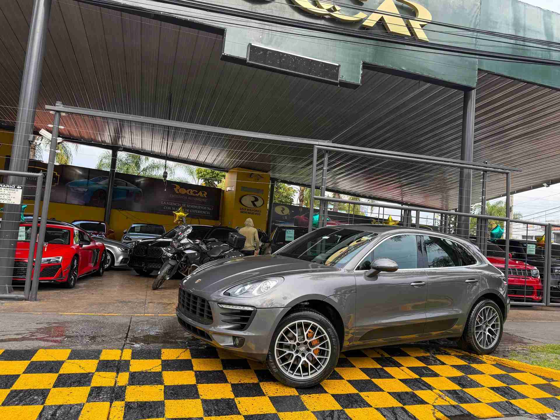 Porsche Macan