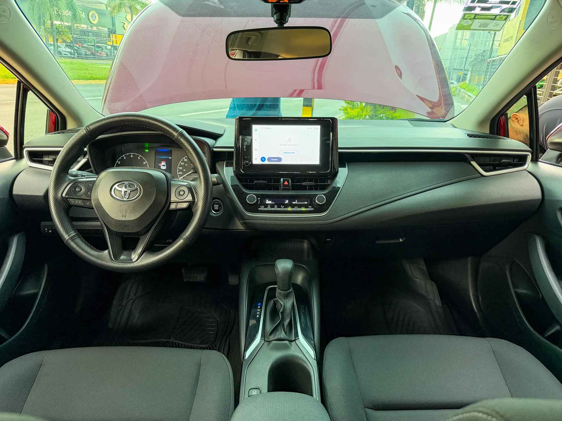 Car image 10