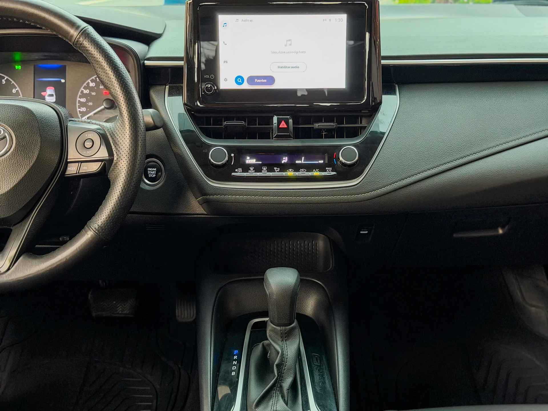 Car image 11