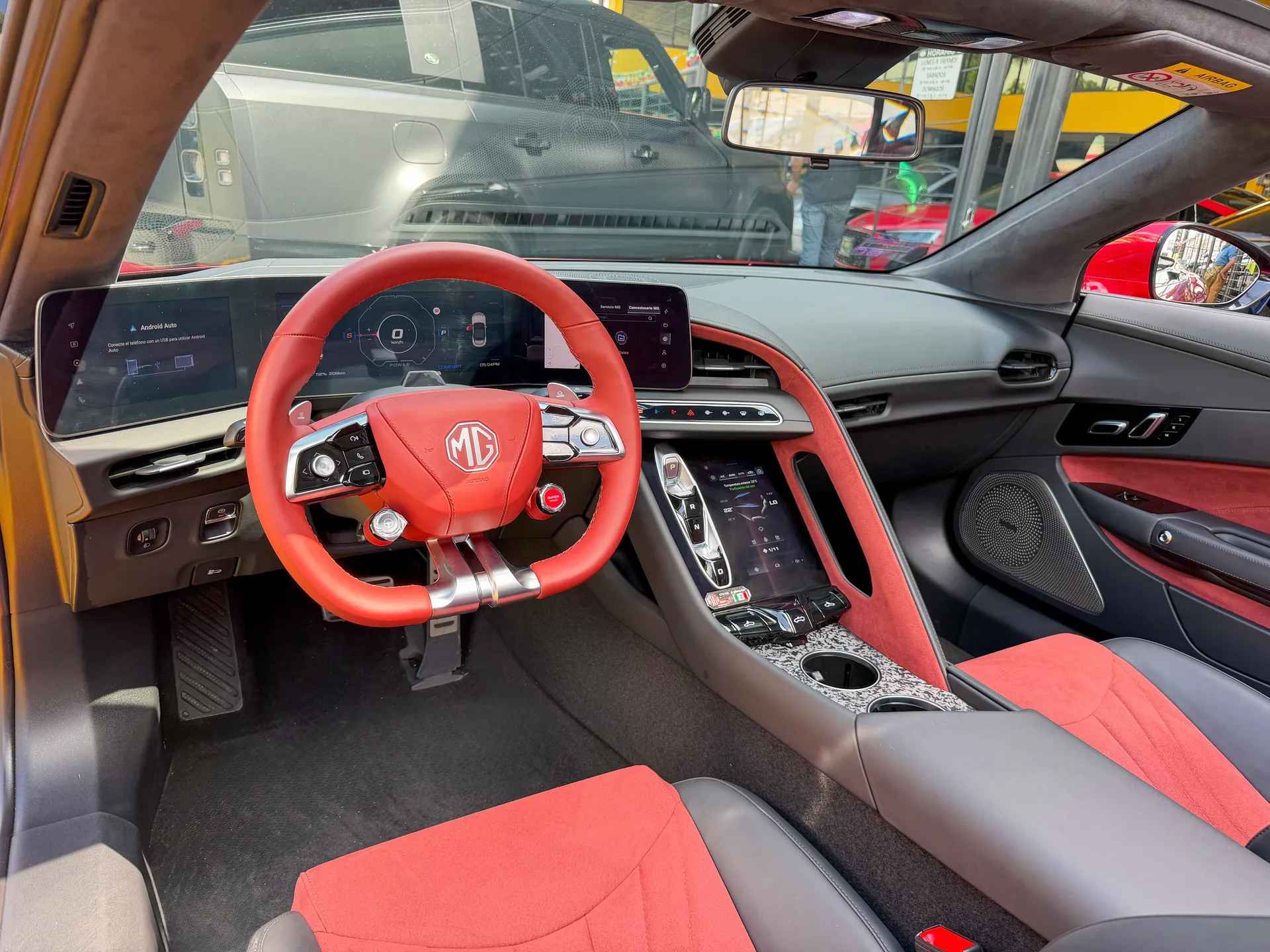 Car image 15