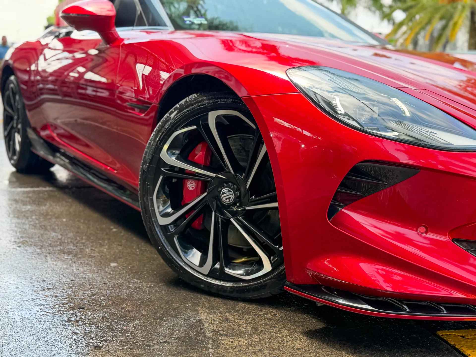 Car image 8