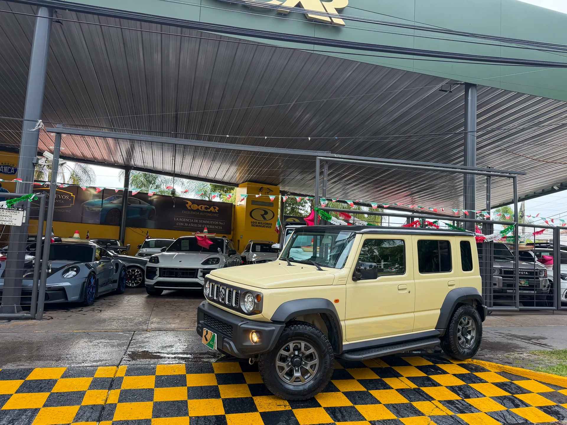 Car image 1