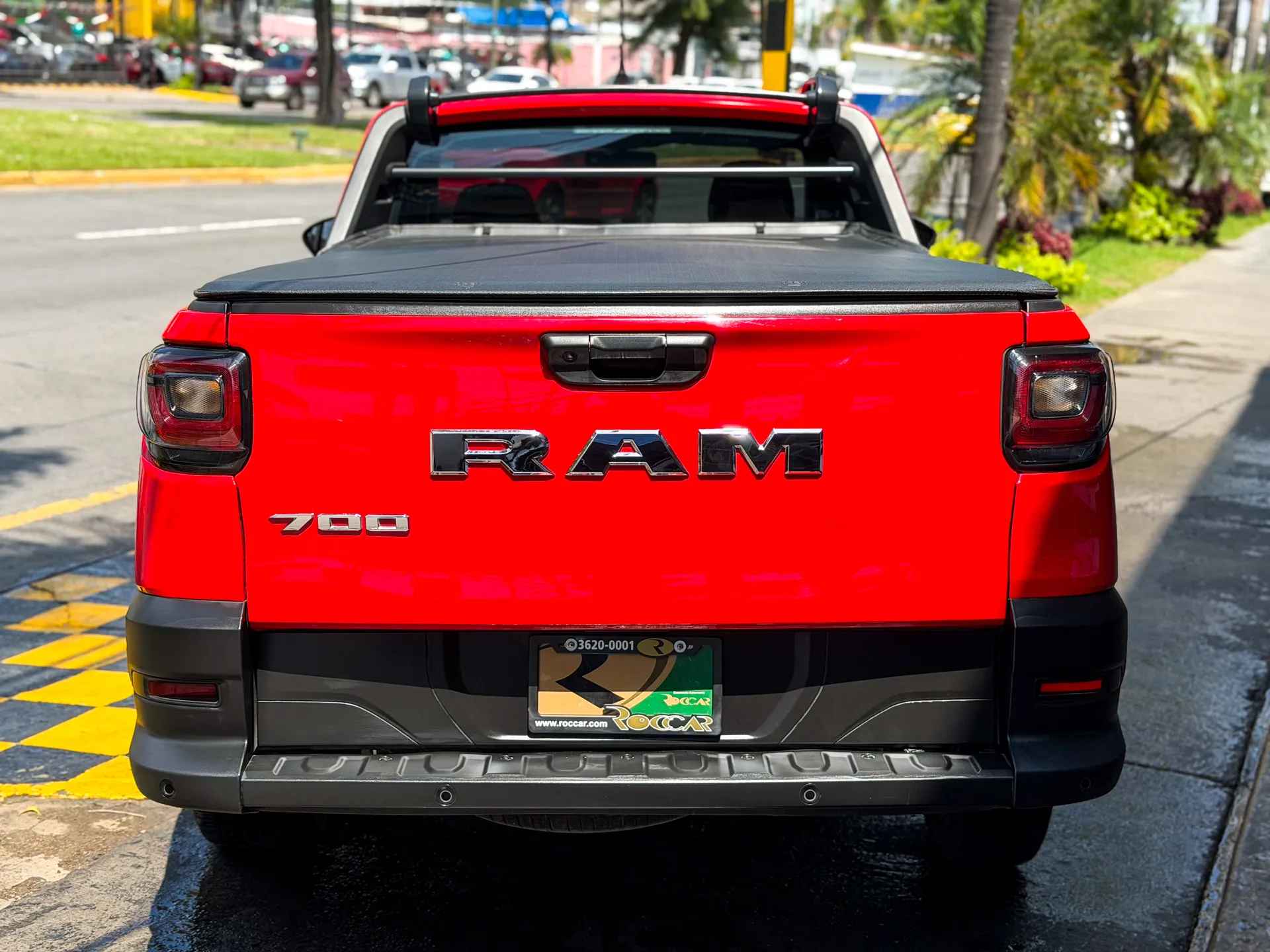 Car image 8