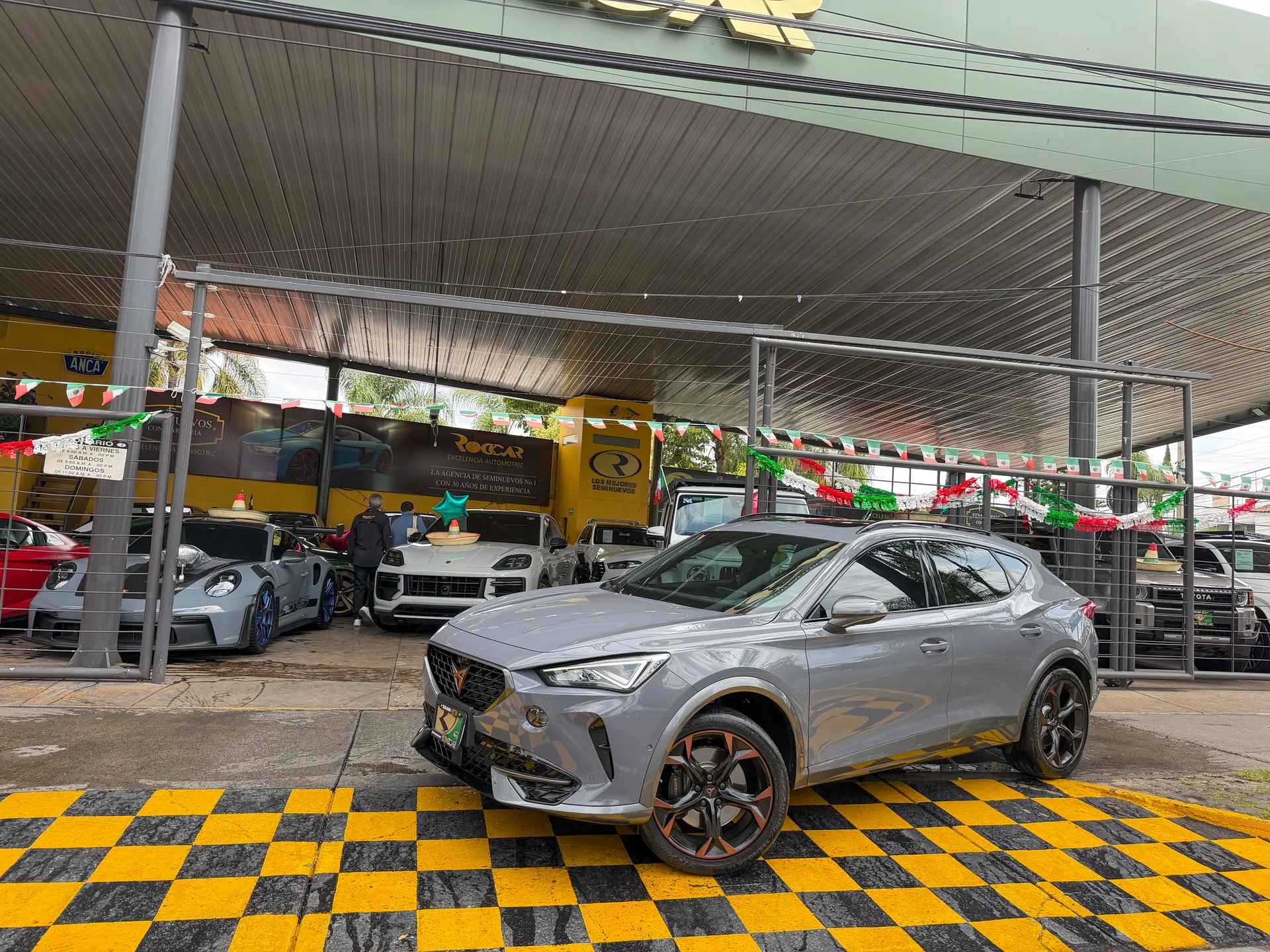 Car image 1