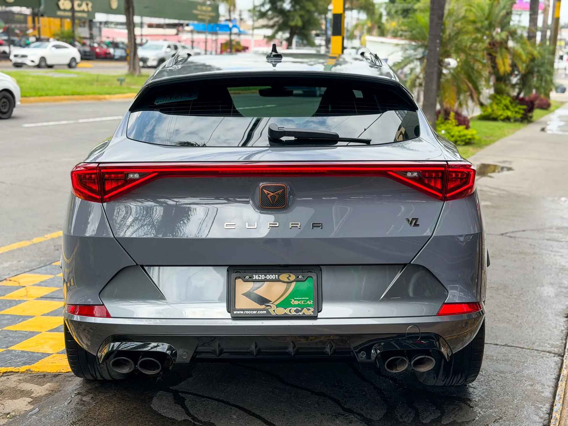 Car image 8