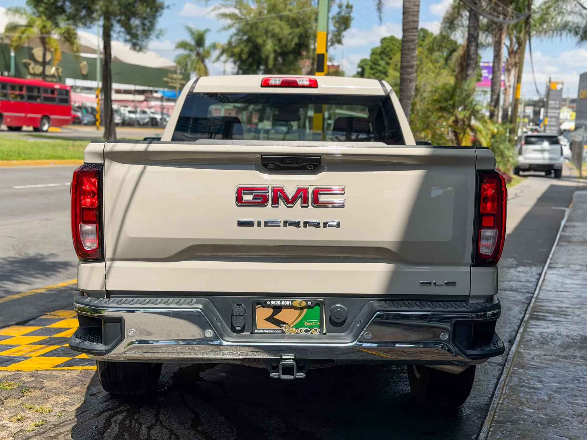 Car image 8