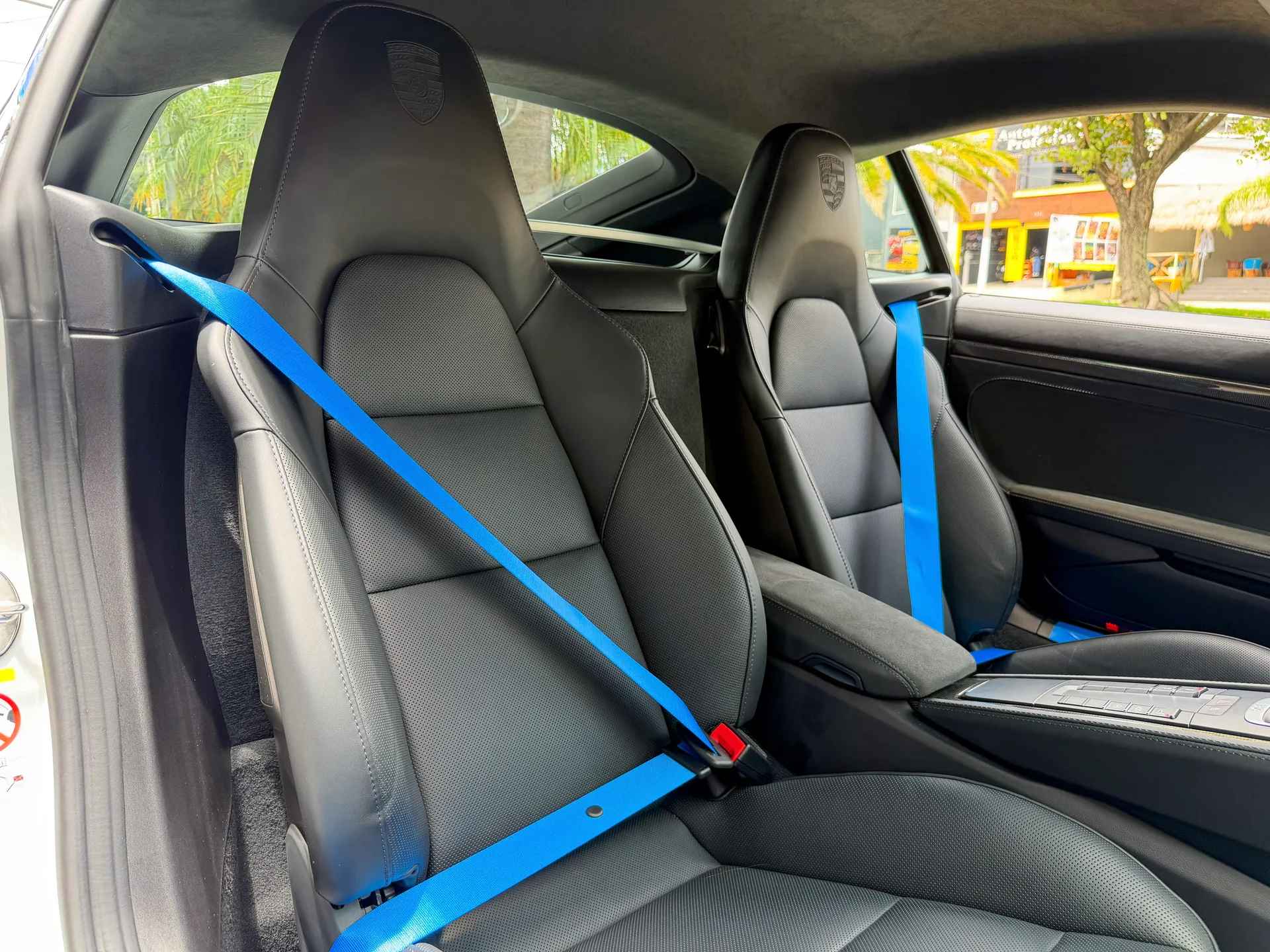Car image 22