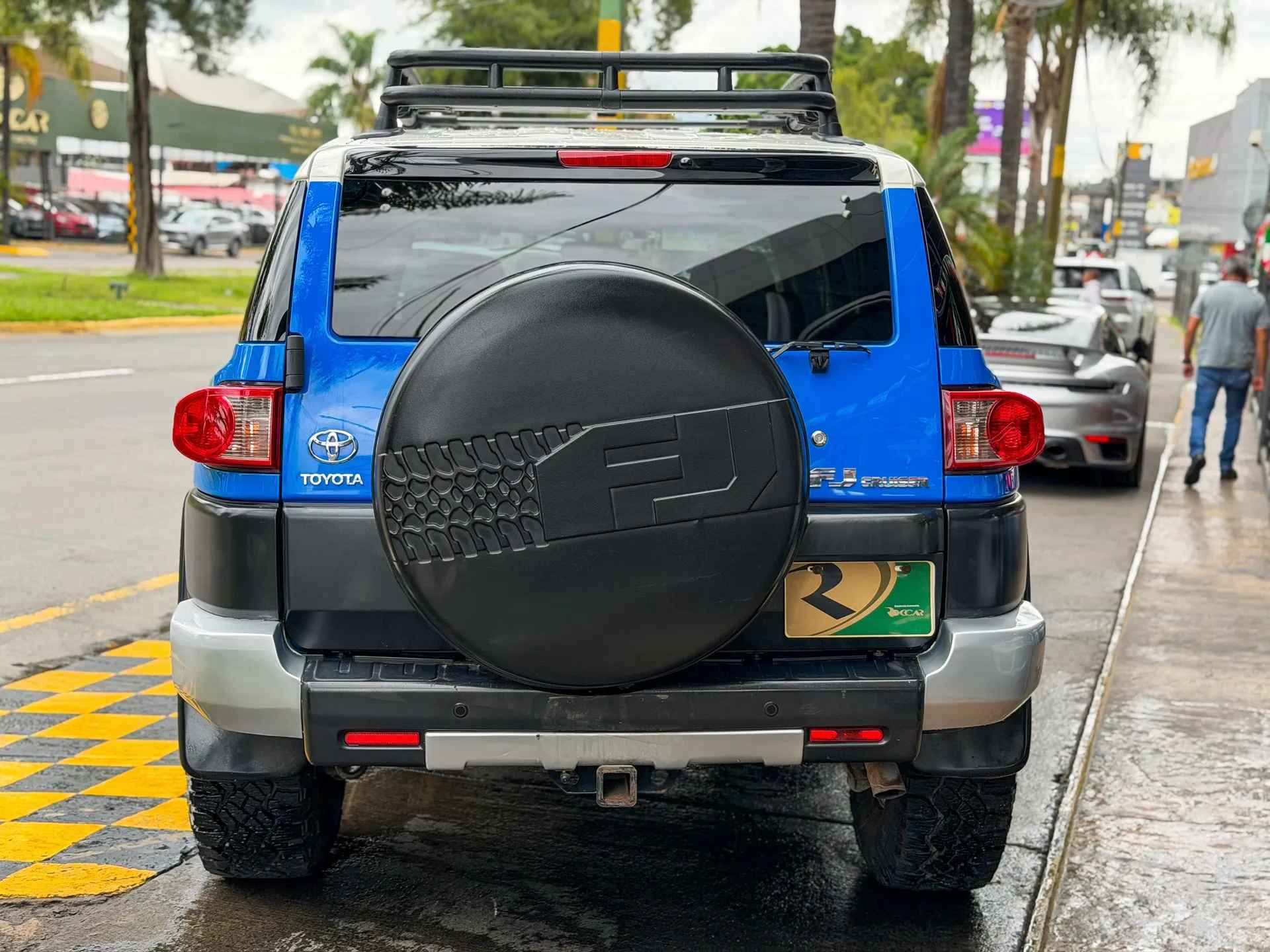 Car image 8