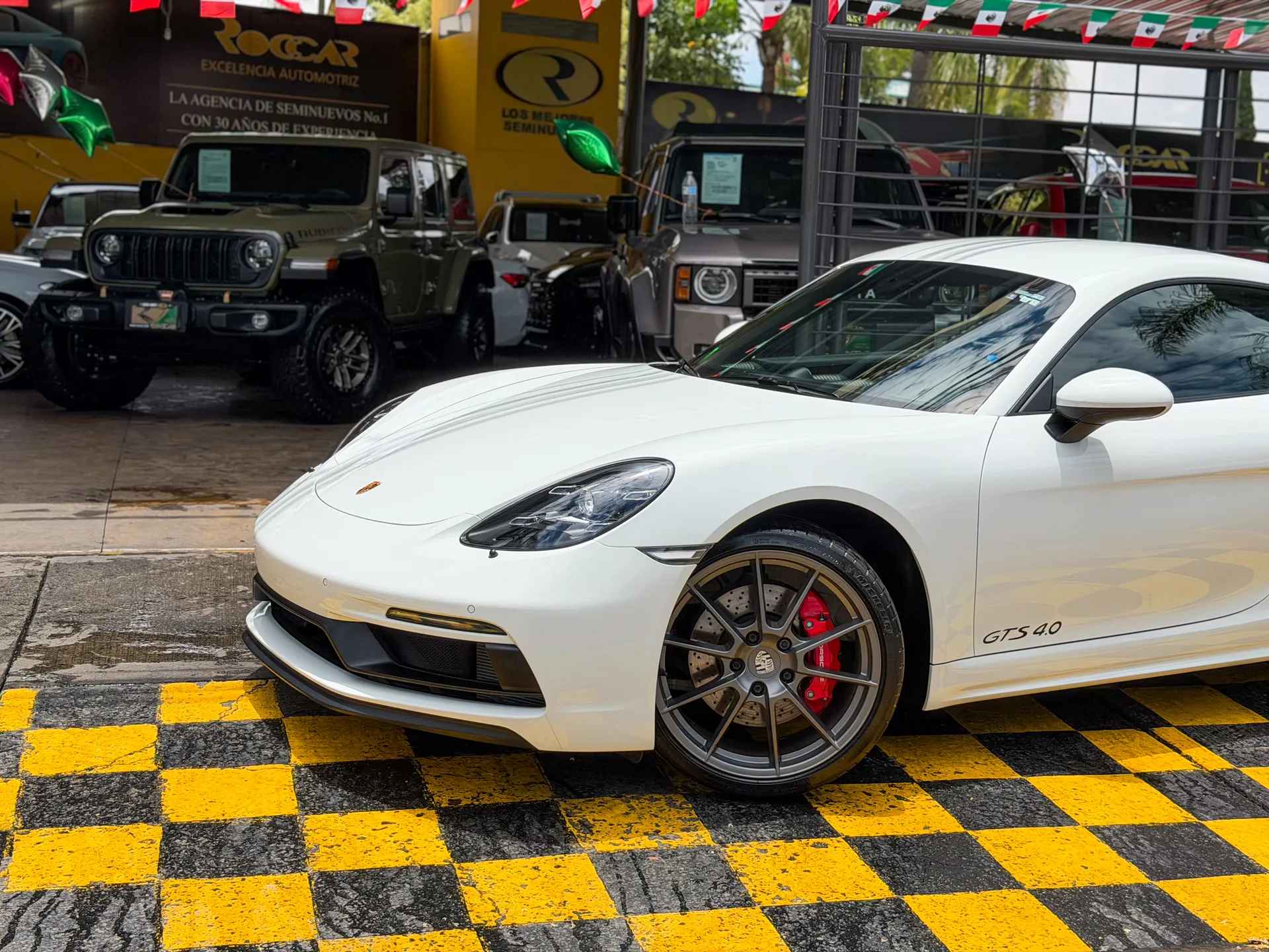 Car image 2