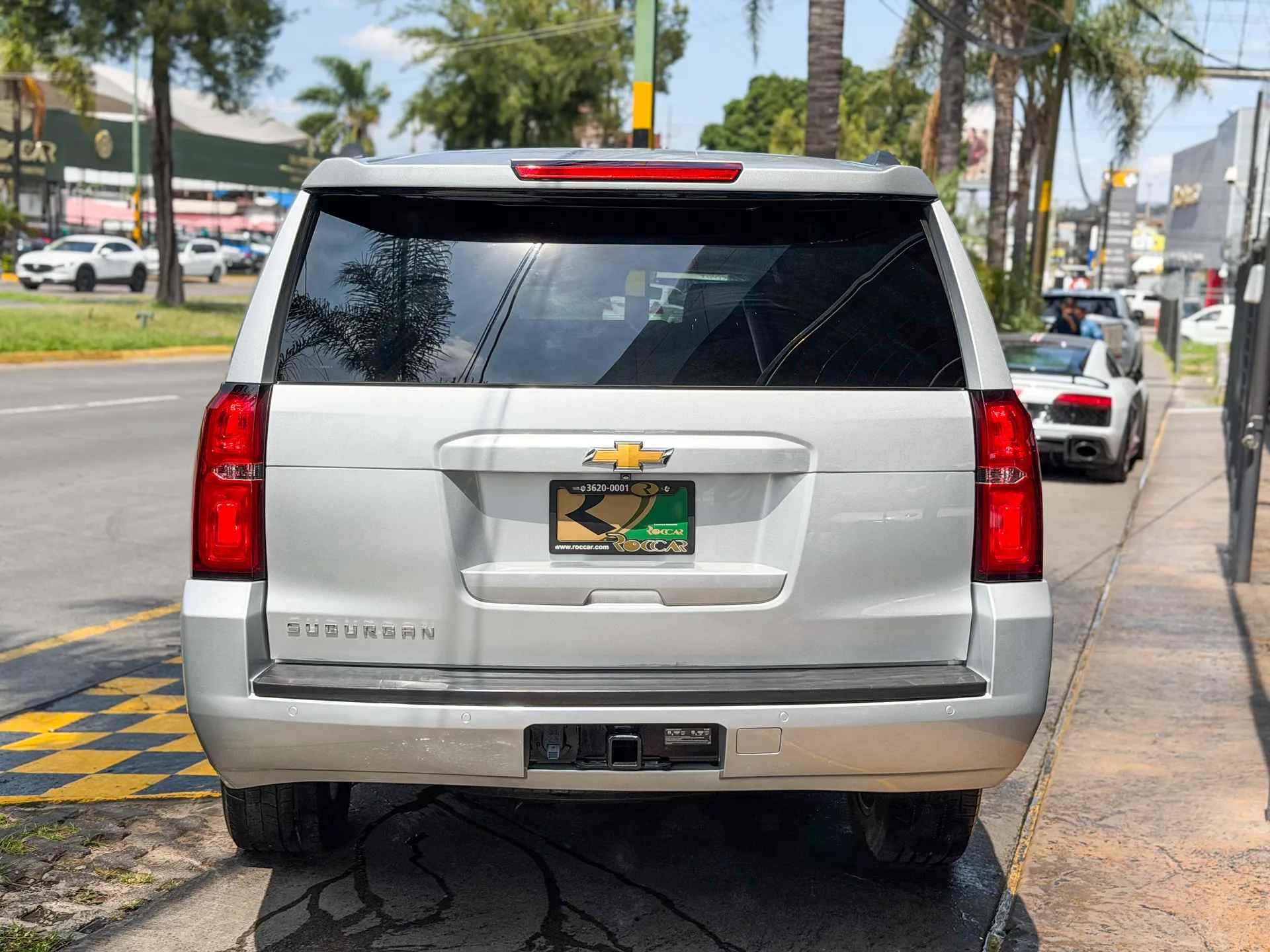 Car image 8