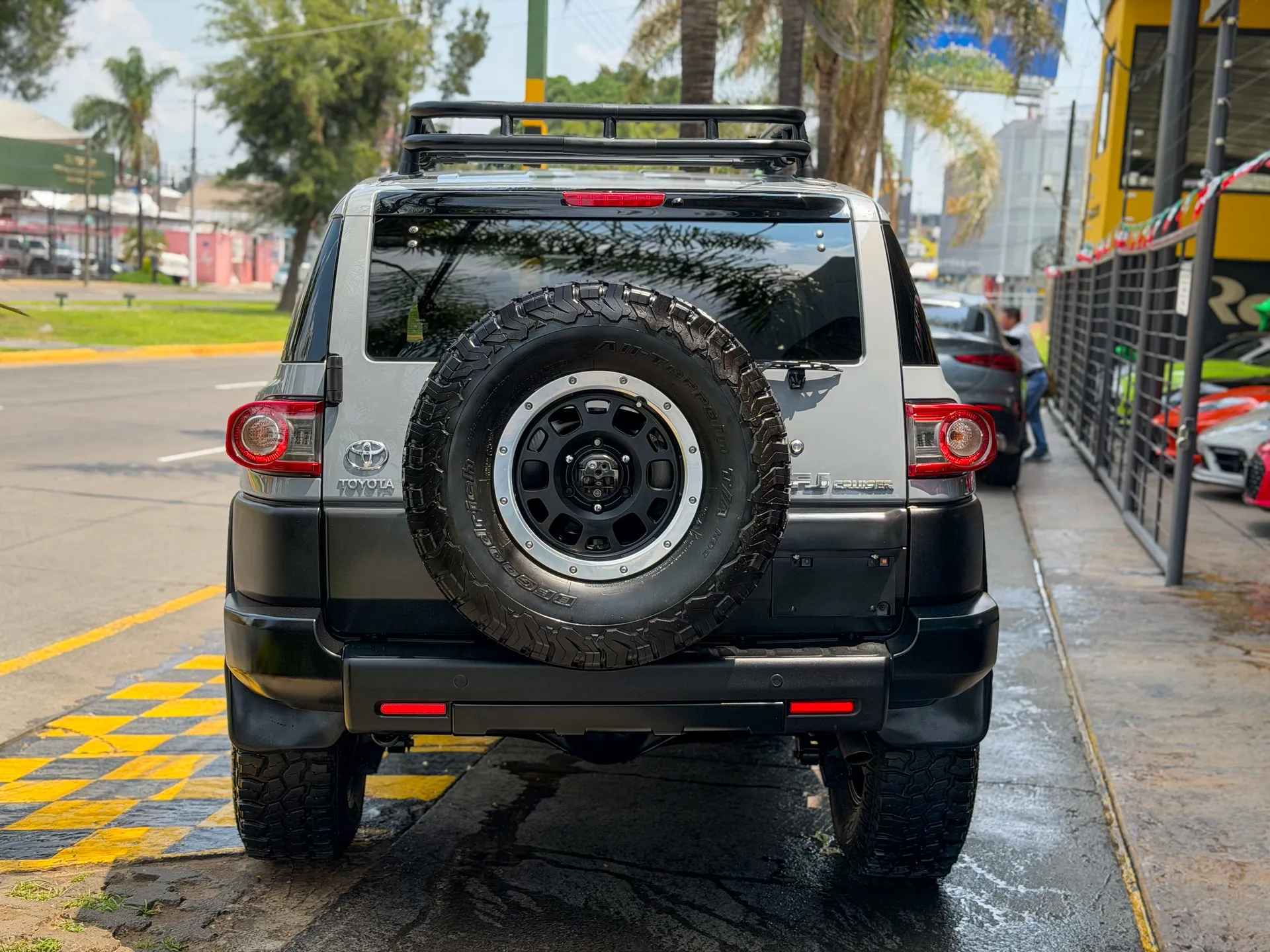 Car image 7